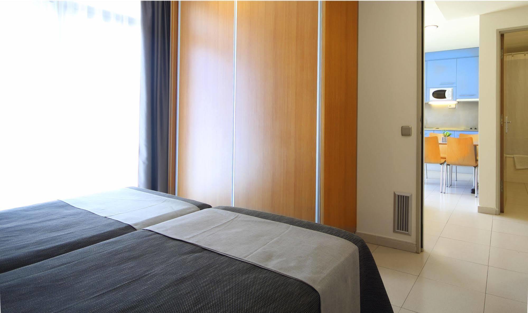 Aqua Hotel Nostre Mar Apartments Pineda de Mar Ngoại thất bức ảnh